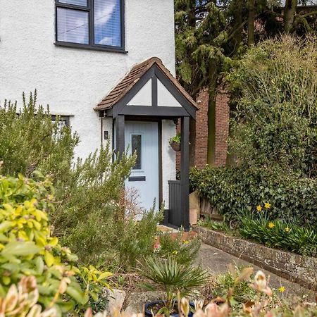 Stunning Character 2Bed Cottage In St Albans Wifi Экстерьер фото