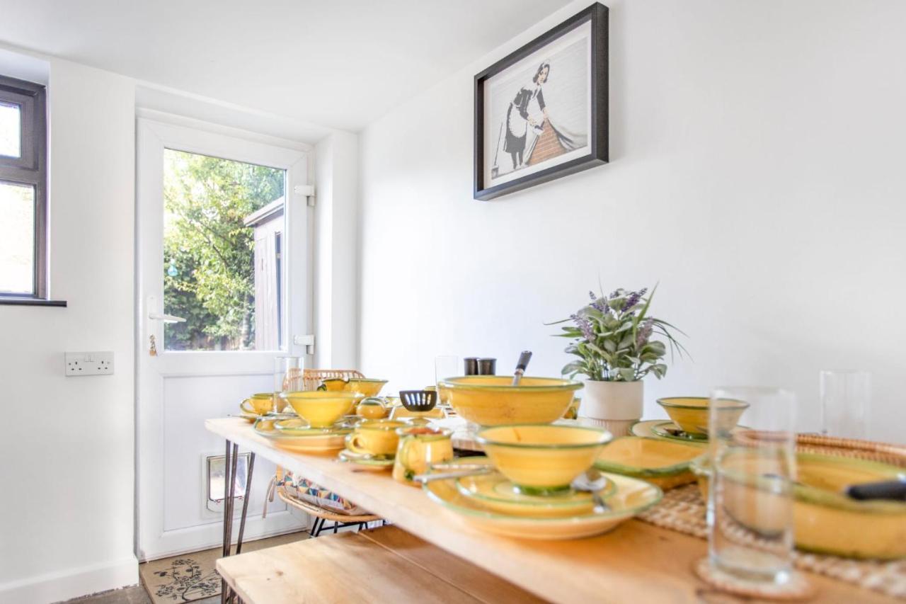 Stunning Character 2Bed Cottage In St Albans Wifi Экстерьер фото