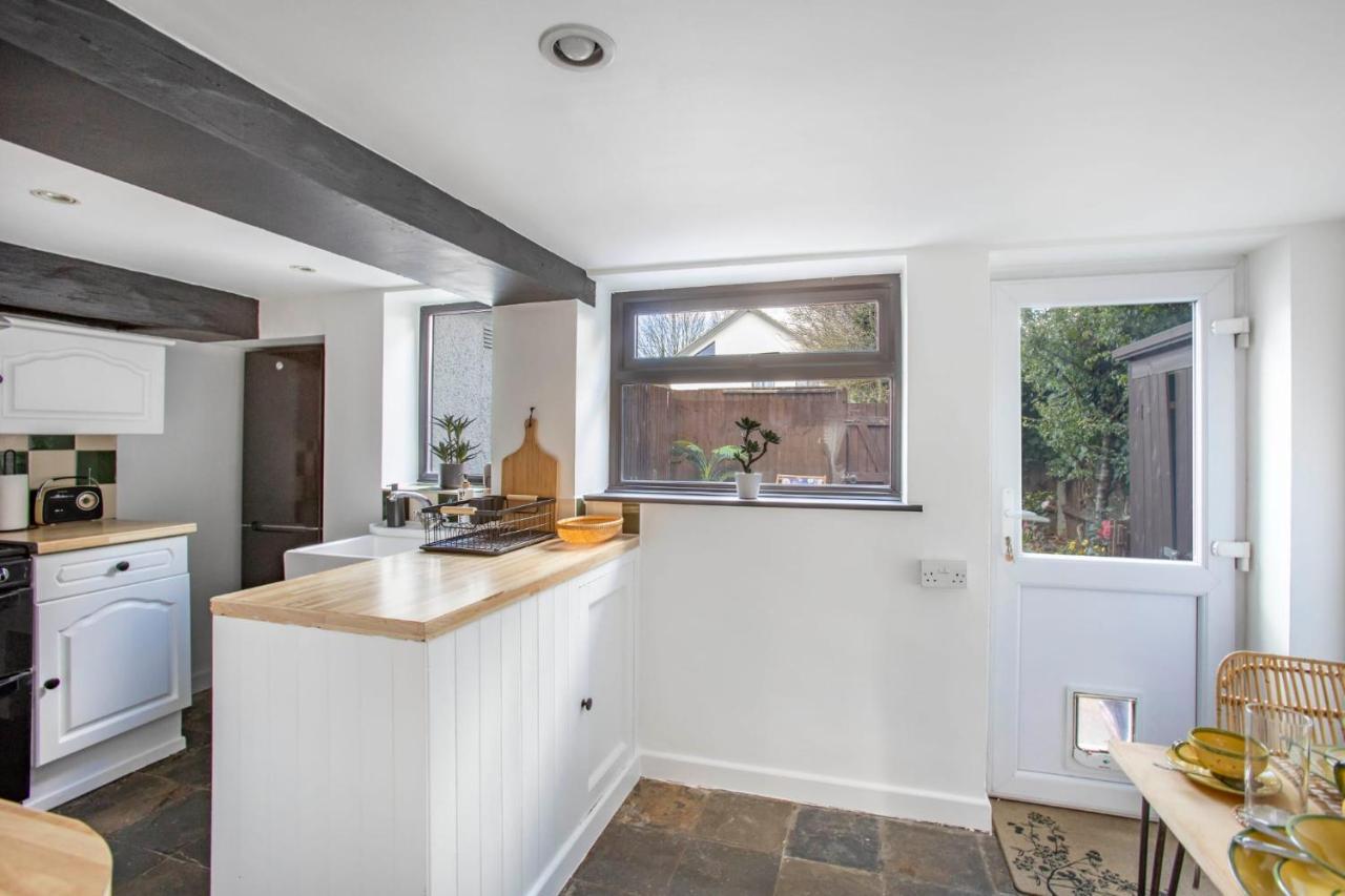 Stunning Character 2Bed Cottage In St Albans Wifi Экстерьер фото