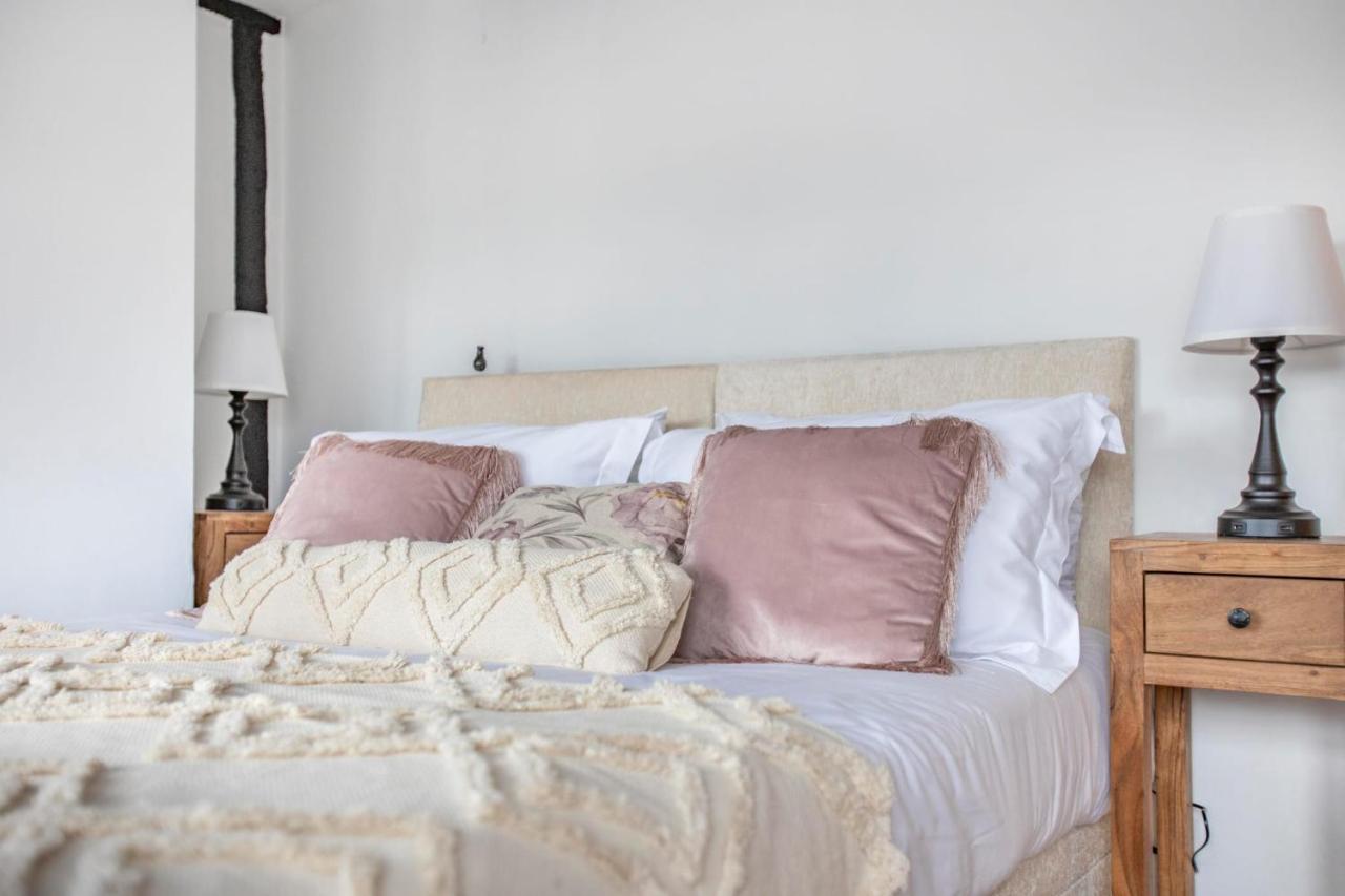 Stunning Character 2Bed Cottage In St Albans Wifi Экстерьер фото