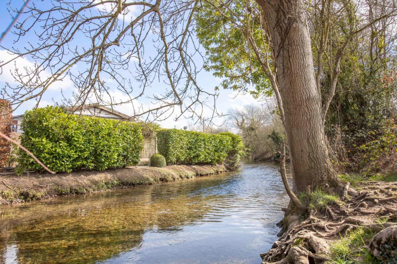 Stunning Character 2Bed Cottage In St Albans Wifi Экстерьер фото