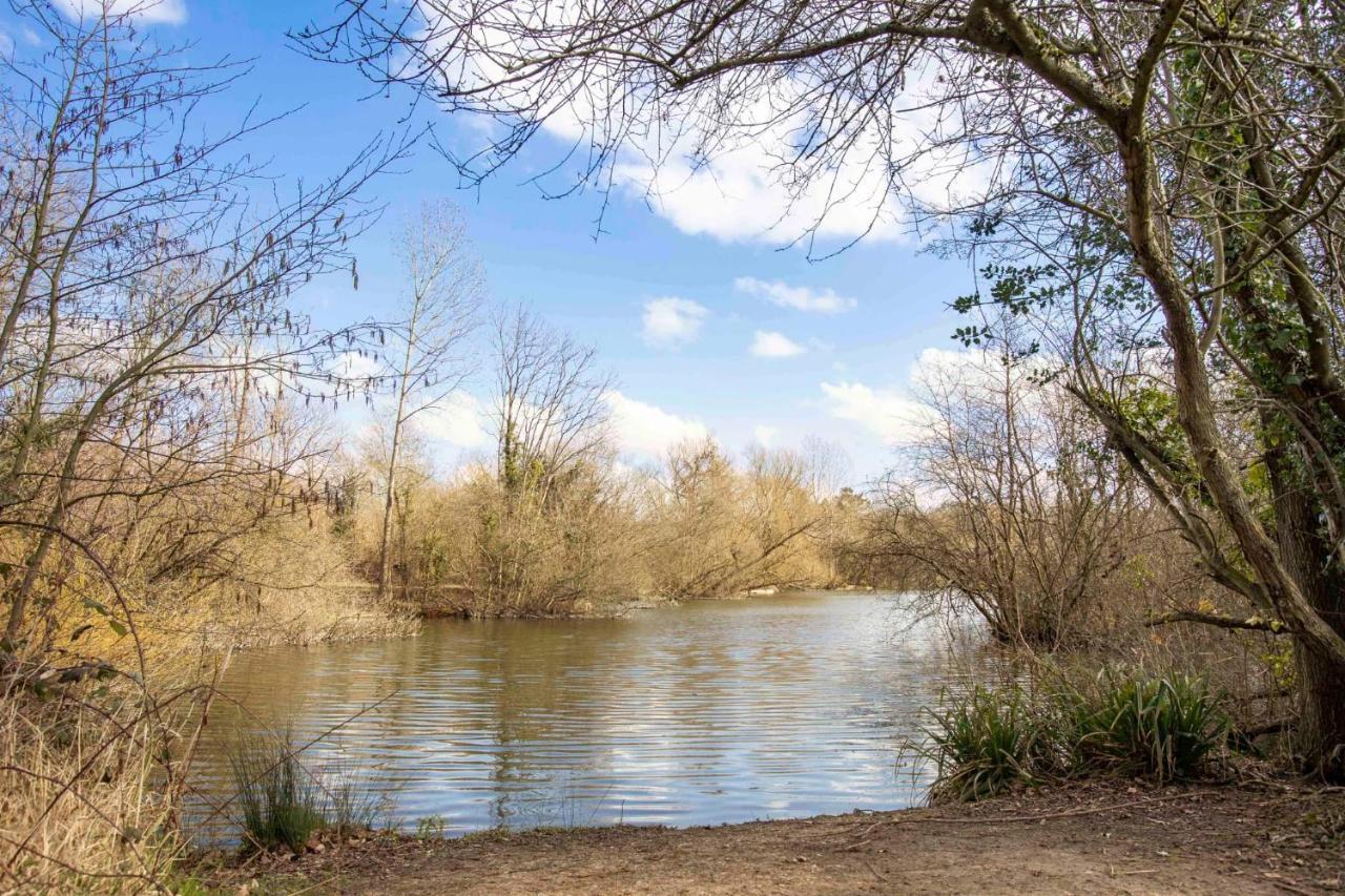 Stunning Character 2Bed Cottage In St Albans Wifi Экстерьер фото